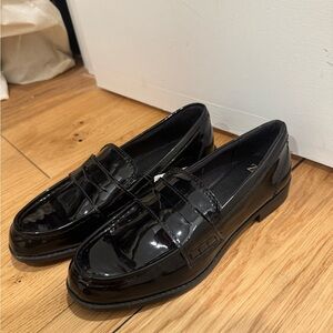 Zara Women's Glossy Black Loafers